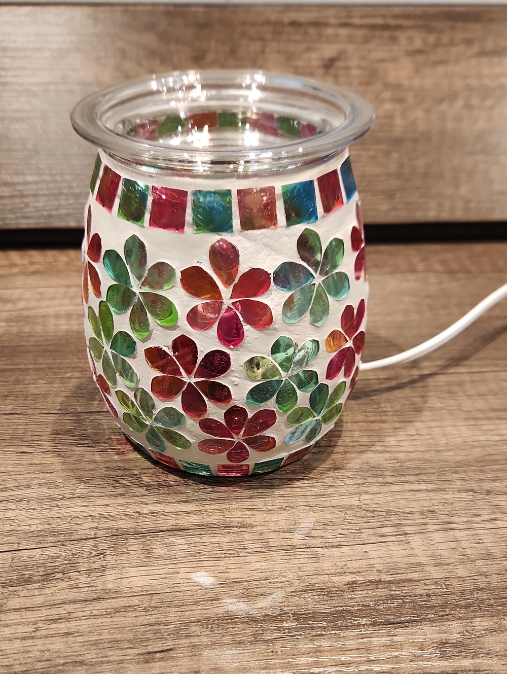 EUC Intertek Handcrafted Multicolor Floral Mosaic Glass Lighted Lamp